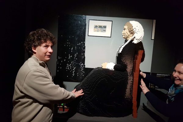 THE-ART-OF-THE-BRICK-8
